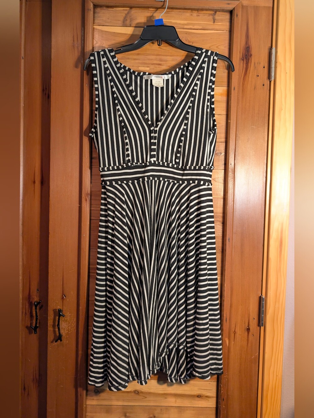 Studio M Black & White Striped Sleeveless Midi Dress
